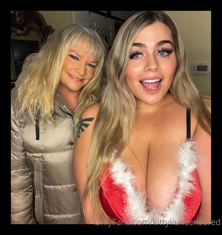 Go watch me and mom @katrinxkitty 👀