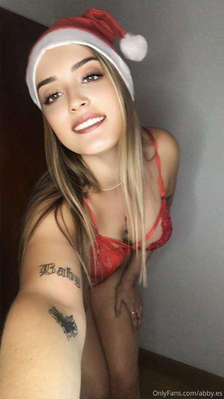 I’m your Christmas girl and ready to take you to the sexy fa..