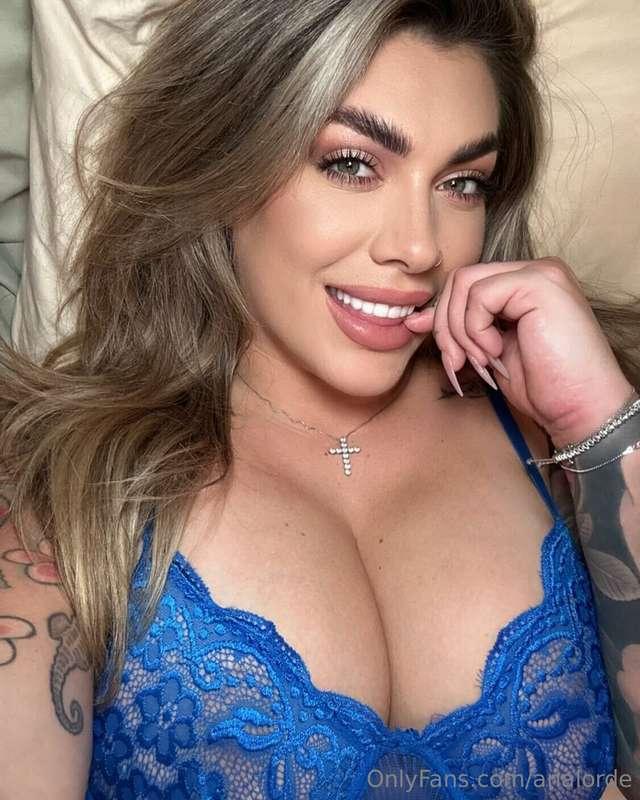 I'm curious, are you more of a giver or a receiver? 😏 @ana.v..