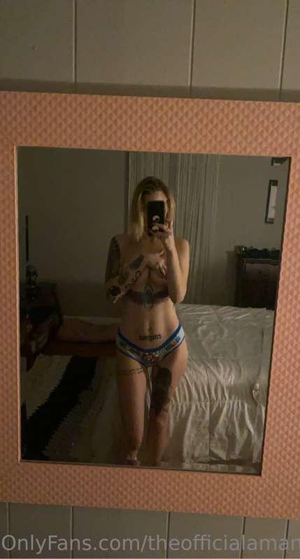 theofficialamandashow image #0