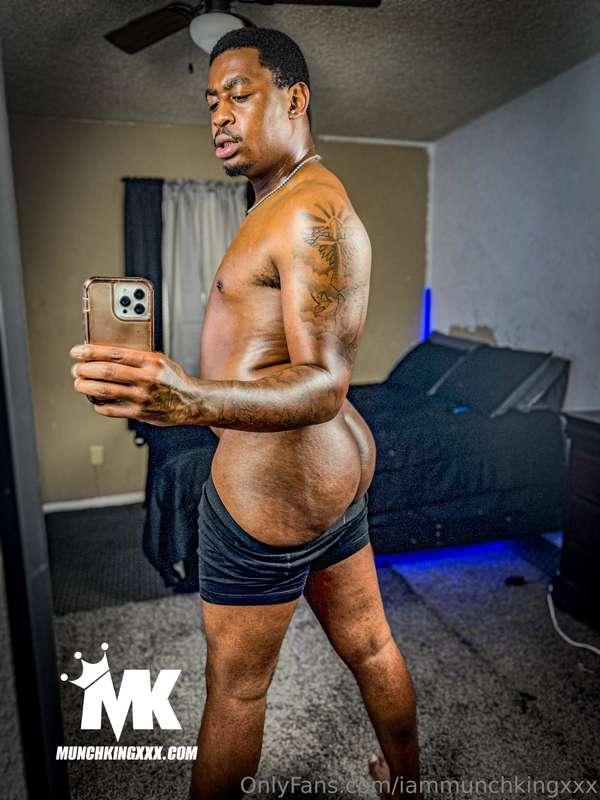 Is there such thing as too much ass?😈🍑👀