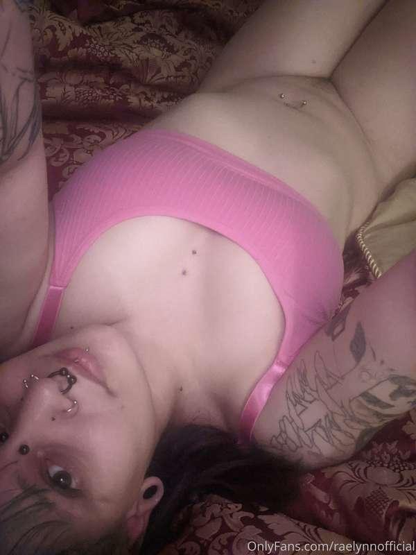 I'm intoxicated and horny, and alone as per usual, this suck..