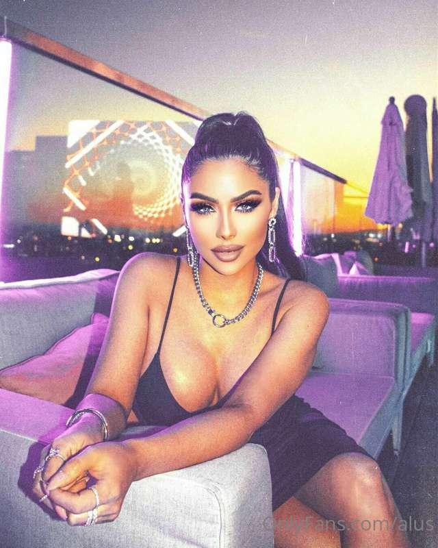 What size are my tits? 👀
Dm me your answer, you get it right..