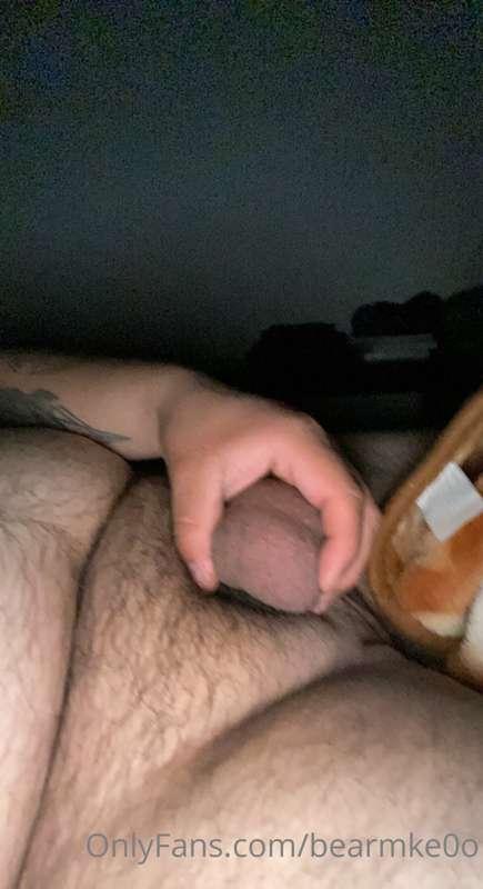Daddy needs his balls drained 😍🤤