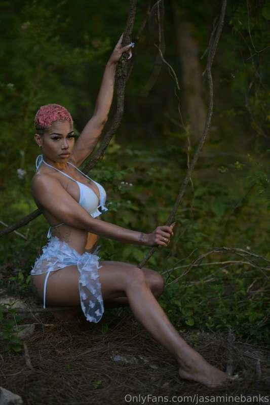 I’ve always wanted to get fucked in the woods 😅