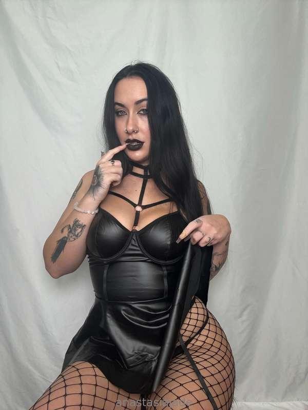 let’s explore ur submissive side 😈