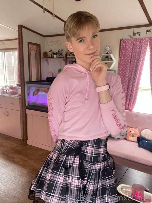 midday skirt pics hehe