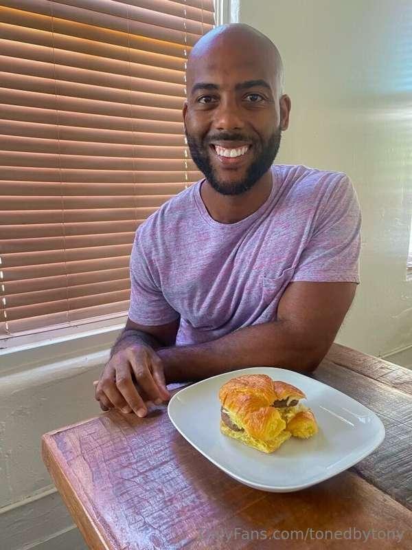 Should I make a high protein meal plan to share with you guy..