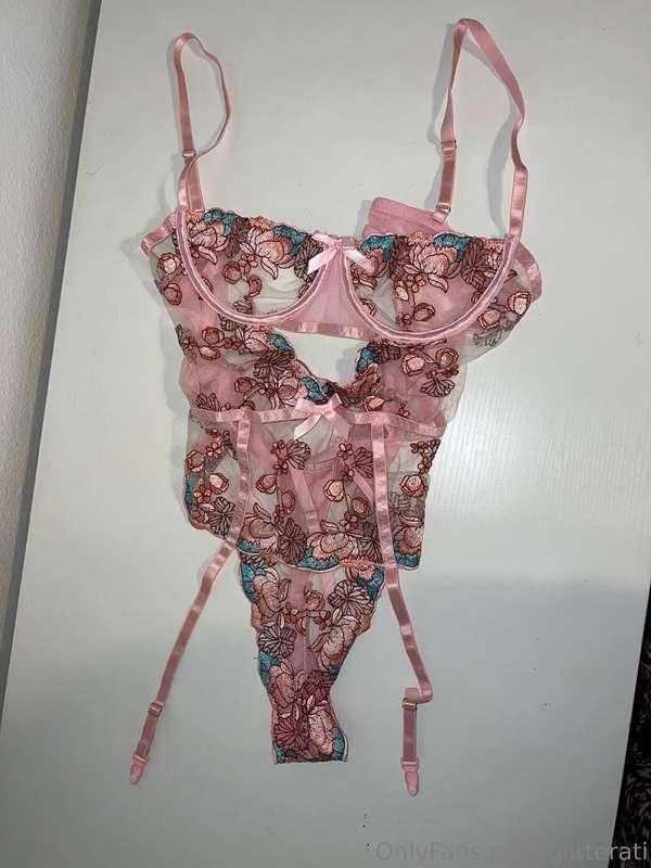 👙 LINGERIE SET SALE 👙  $40 for whole set!   Includes pics of..
