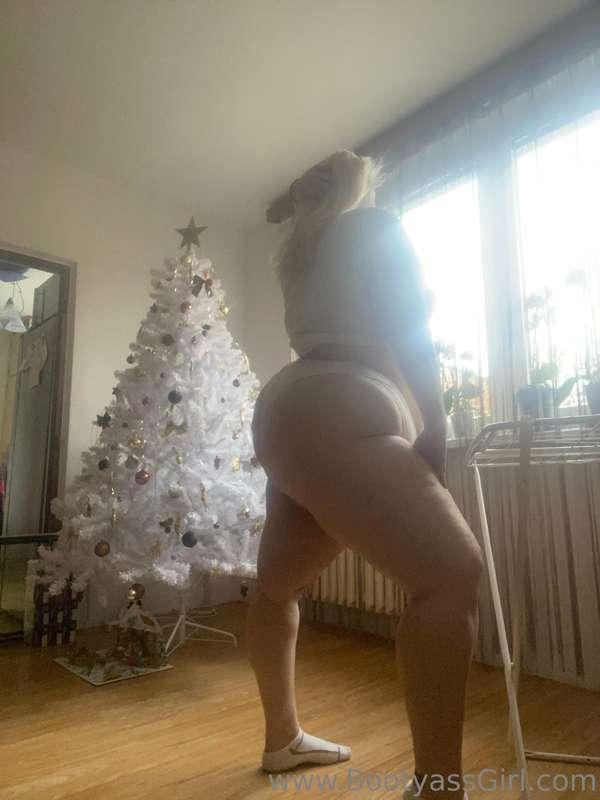 bootyassgirl image #0