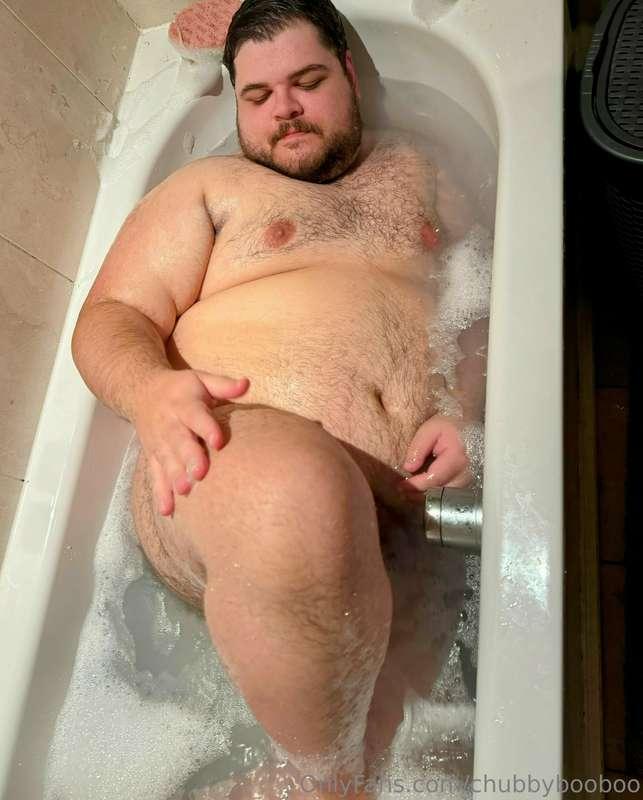 Who wants to bathe me?