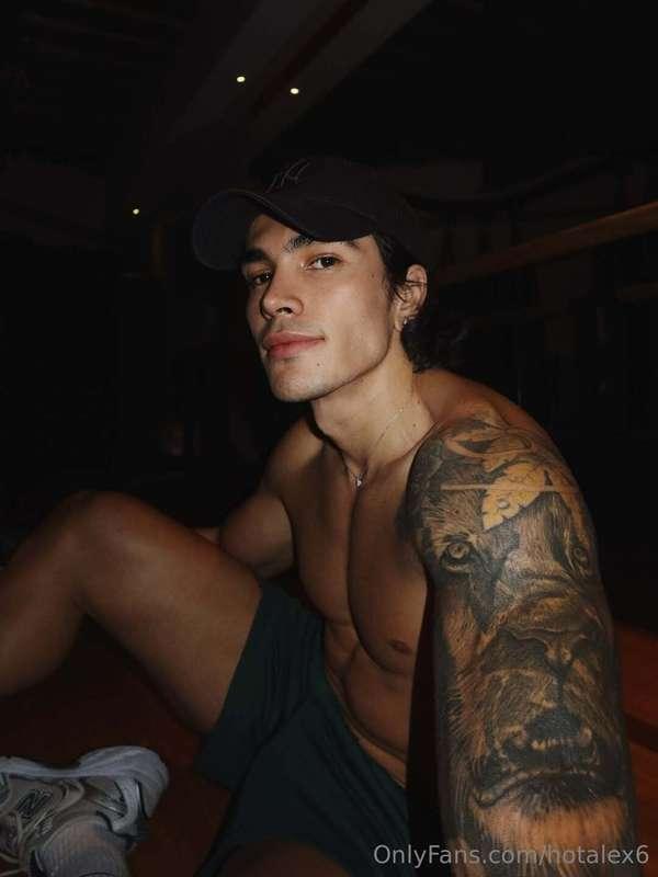 Sports guys are your type? 😉 