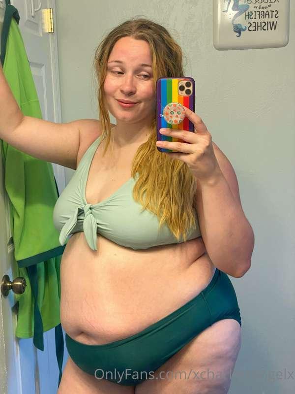 just showing off 😘

(don’t mind the seaweed 😅)