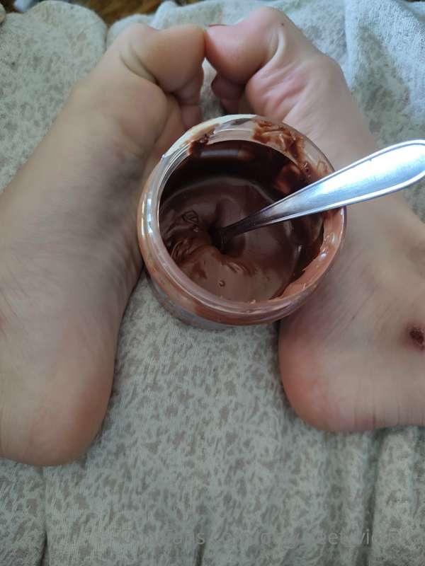What would you eat first? 👅👅👣