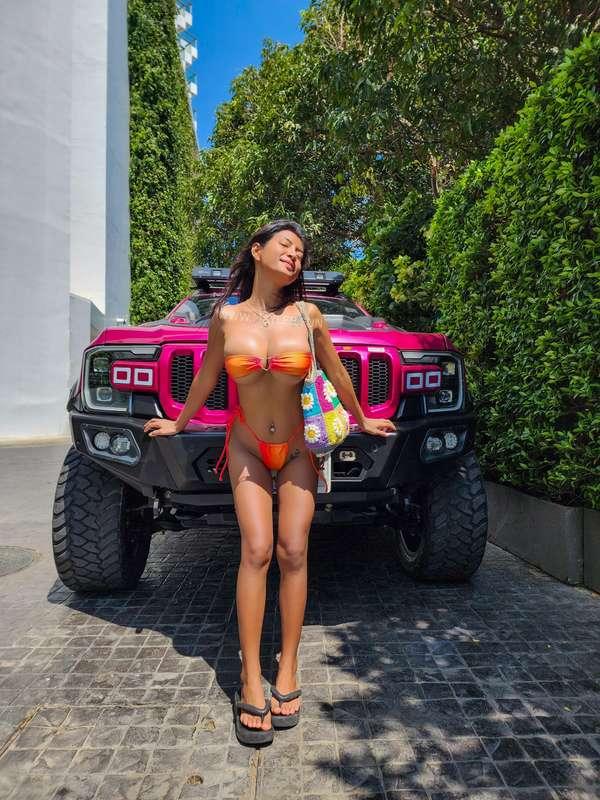 # Hot Pink 🔥💗💗😈