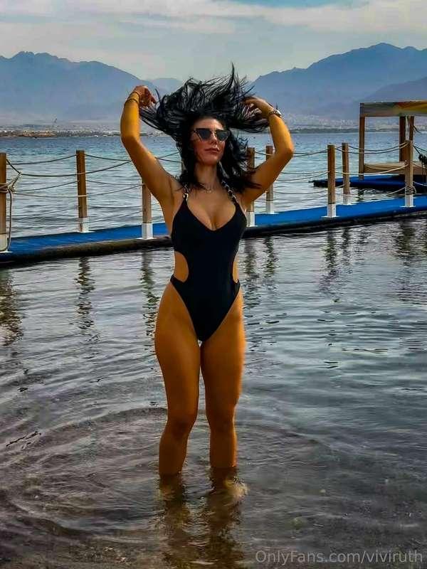 Come and let's take a dive together!