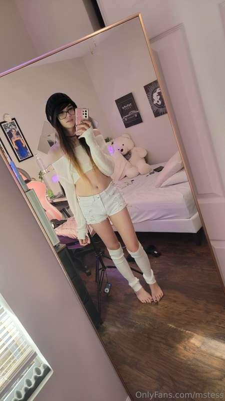 I wanna be your cute fucktoy :3