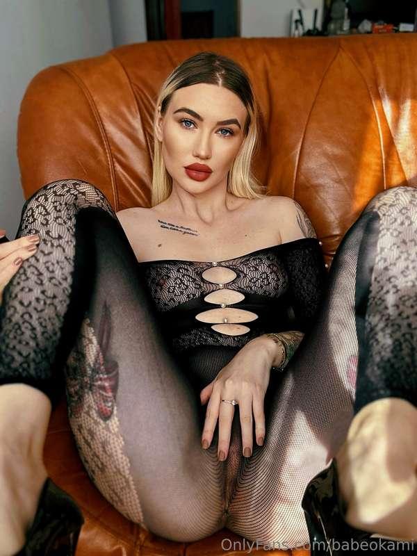 @okamibabe Pagina VIP la doar 3,50 $ , cadou la abonare ! ha..