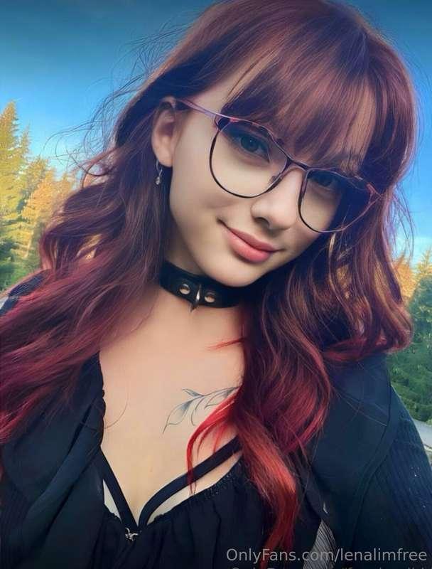 FREE 🤪💦🔥 You want to see her @xfreakynikki pussy with finger..