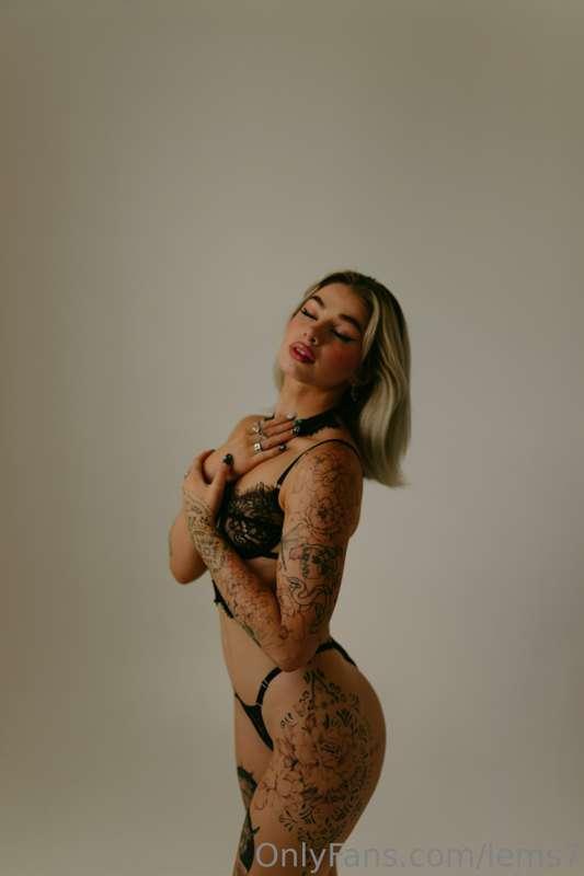 my slutty body needs u inside 💋