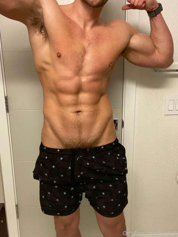 Sweaty Betty after Barry's At Home last night 🥵💦
