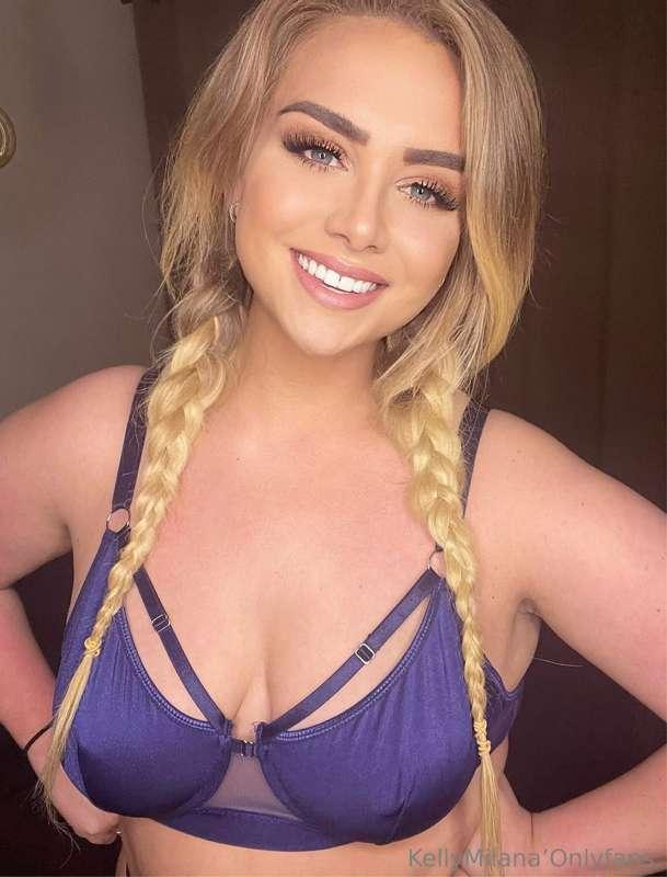 Happy weekend!
Any plans? You and me?😊