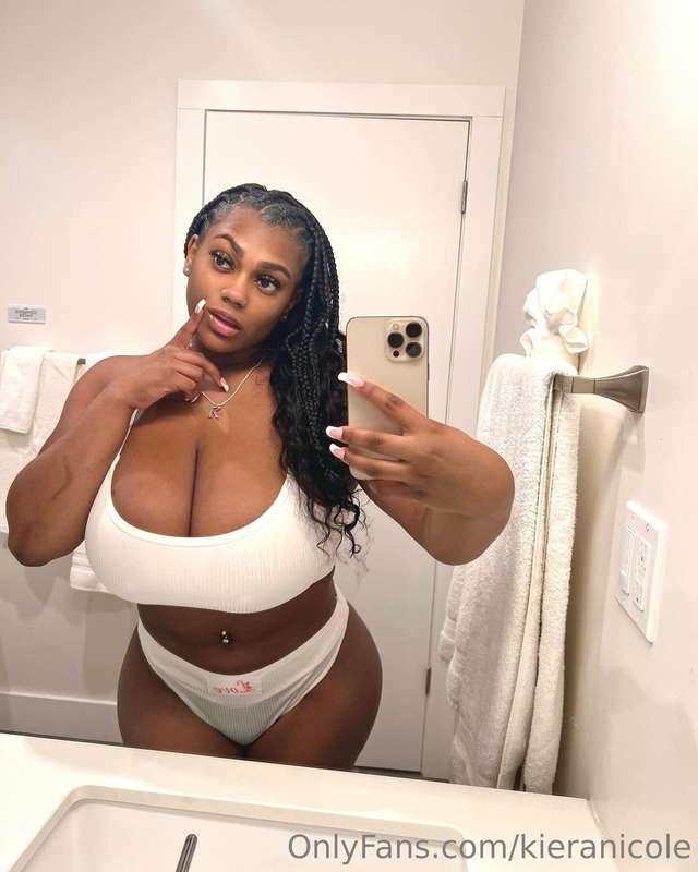 Sultry Saturday🥵