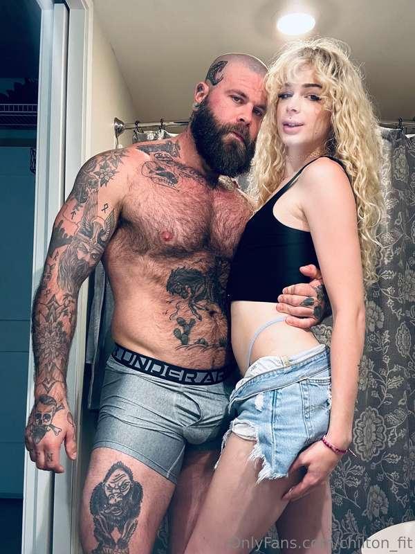 Filming with @lolaxbee next Monday. What do yall wanna see m..