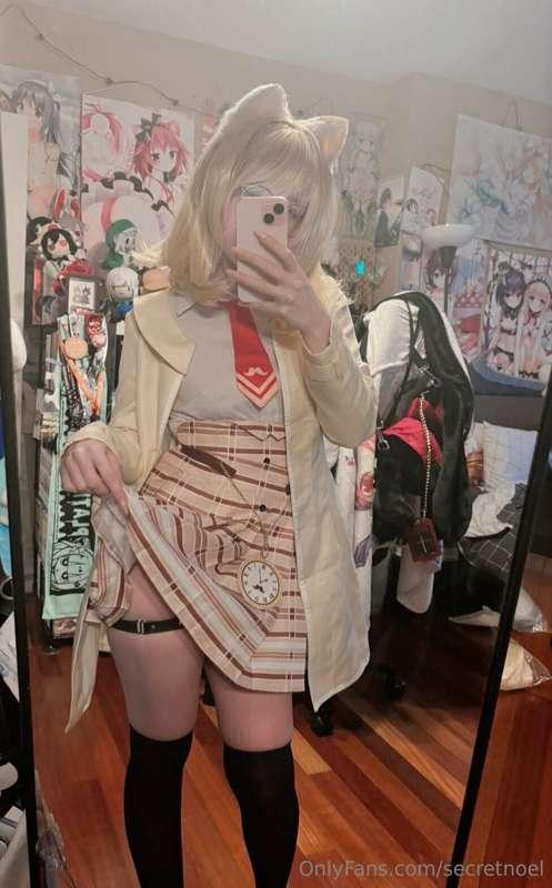 I wanna be your favorite Amelia cosplayer ❤️