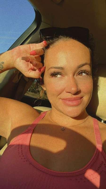 Nothing beats a sun-kissed skin 🌞