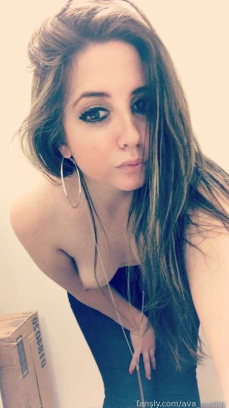 ava_hadley image #1