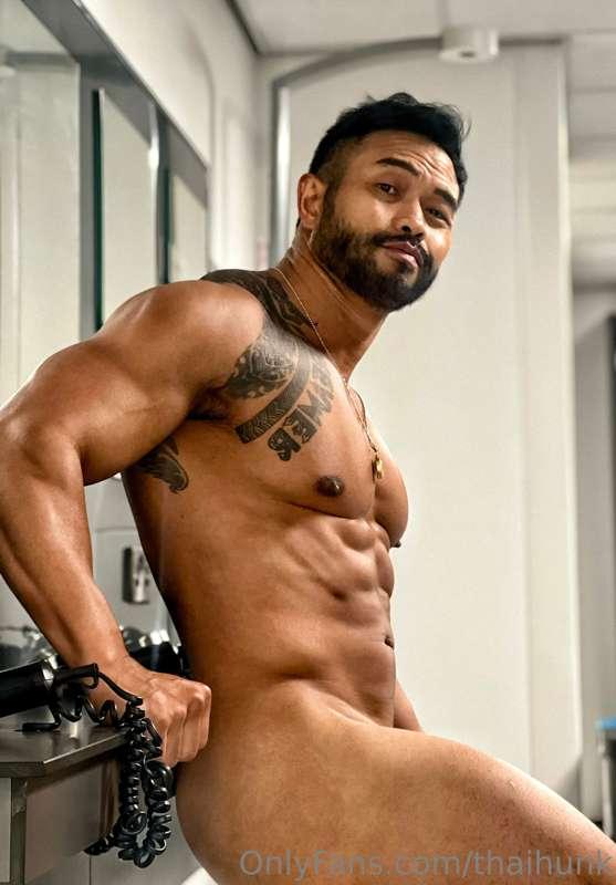 What will u do if u bumped into me in changing room?!😉