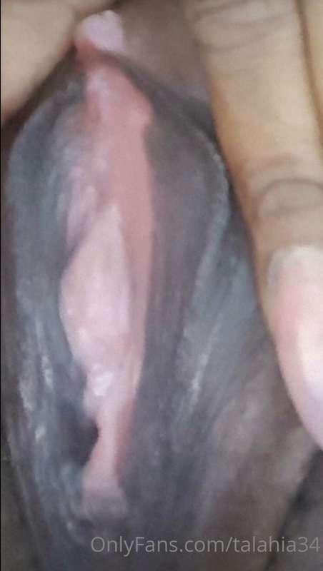 Why should I just give her away??😂😂😂🤦🏾‍♀️ You got to flatter..