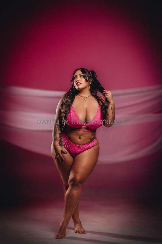 I’m peeling off this sheer blue fit, shaking my juicy tits &..