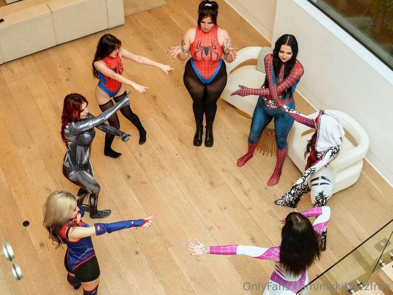which alt bop house girl would you choose 😈 spider girl bund..