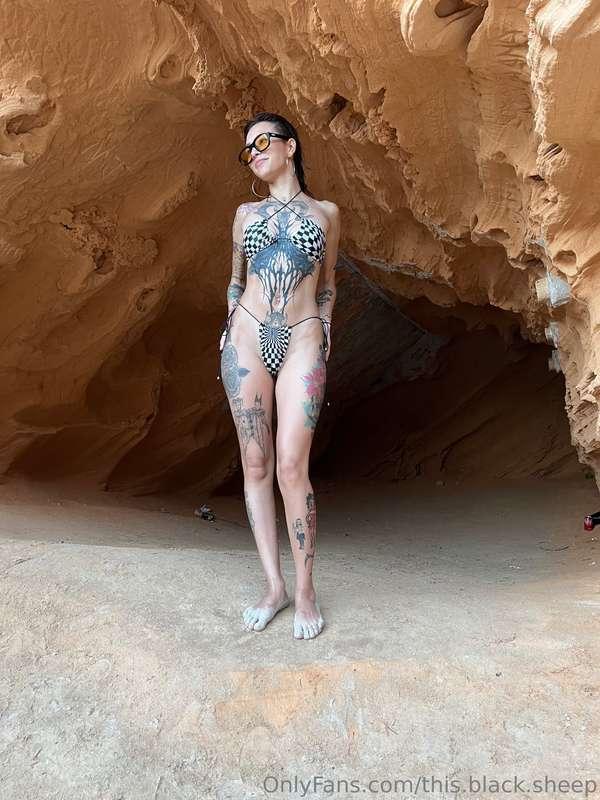 this.black.sheep image #1