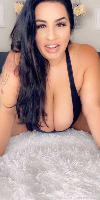 Making my pussy wet until I fucking cum 💦💦💦 Unlock and tell ..