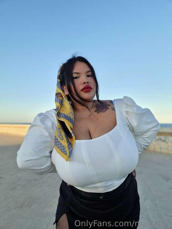 natyy_bbw image #1