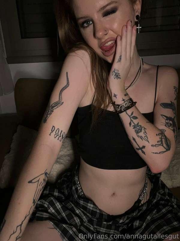 put your hand around my neck 🤤🥵