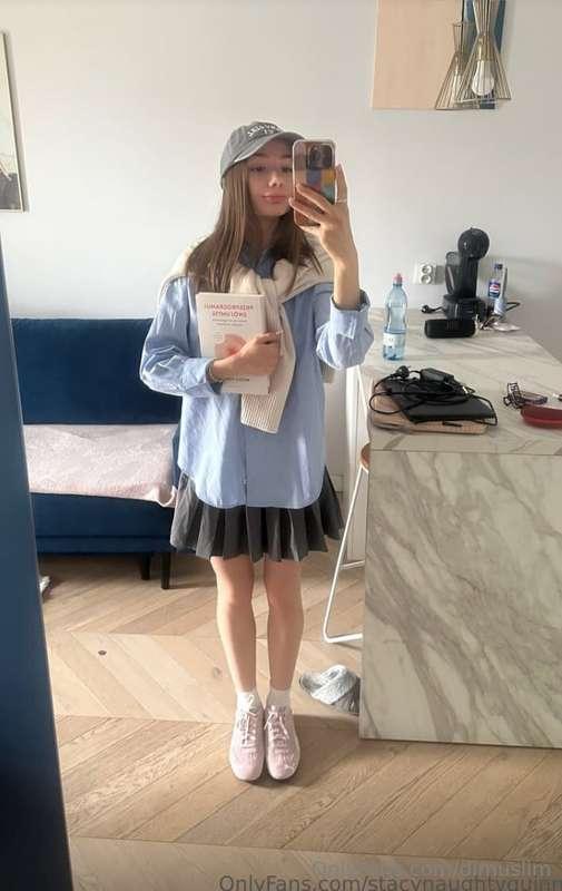 Sweet cutie 🍭@stacynaughtyquinn is waiting for your follow 😘..