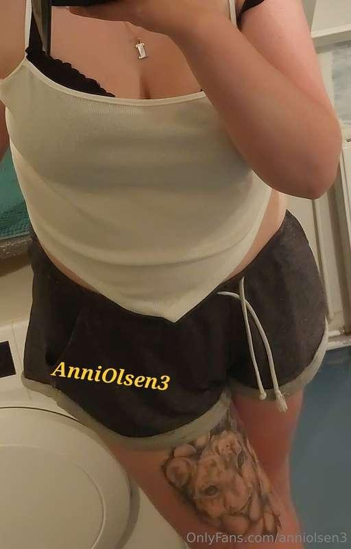 like my shirt?! 💚😏