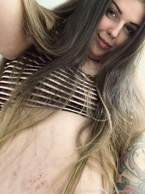 Belly hickeys are fuckin hot 😈

I’m planning on doing a five..