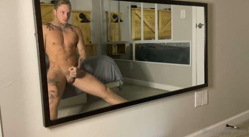 Look into my eyes when I cum on your chest 🤤