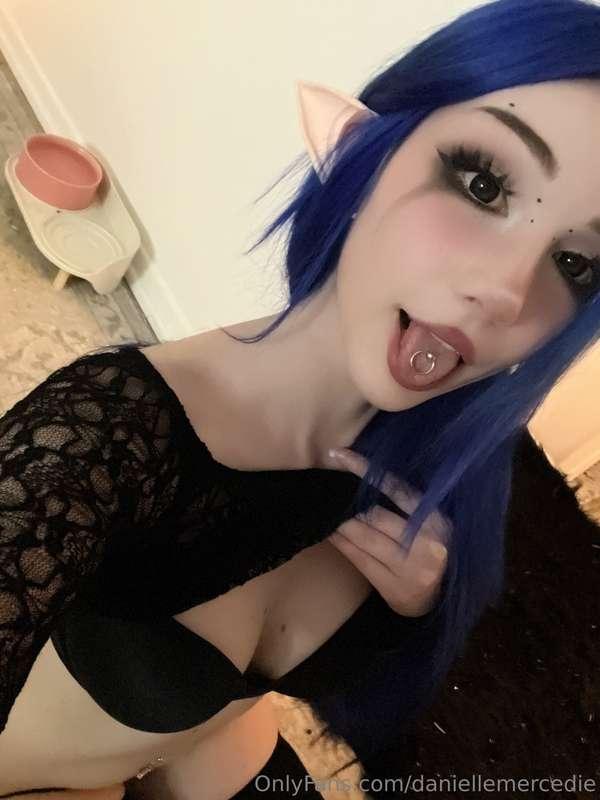 daniellemercedie image #4