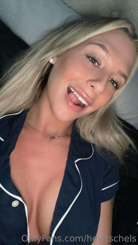 I’m bored, keep me company? 🤭