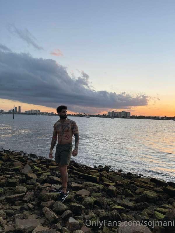 Beach run, hop in and cool off. Gotta love Florida in Februa..