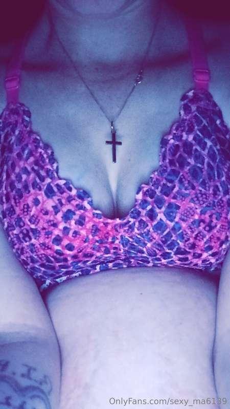 Available for se×ting sessions this weekend babies 💬 content..