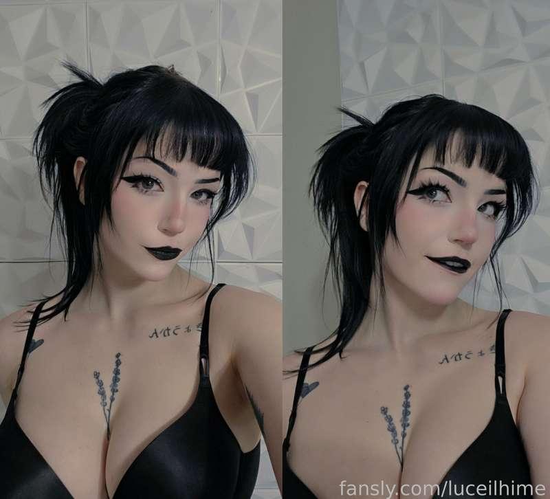 Cute lil selfie for you 🖤 
Just a lil PSA customs are closed rn while im healing, this breakup really ripped my heart out of my chest im not gonna lie
It's hard to feel cute rn 🥲 so please be patient, im definitely still posting when I can AND im gonna go through messages very soon! I have like over 200 so it'll take me a sec to get to you 🖤 

Next cosplay though is shadow heart ! Im very excited 

#cute #goth #alt #cute #pale #babyface 