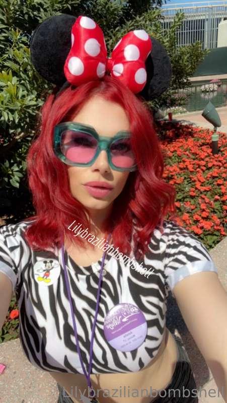 Just hanging out in Disneyworld !!! How is your Friday night..