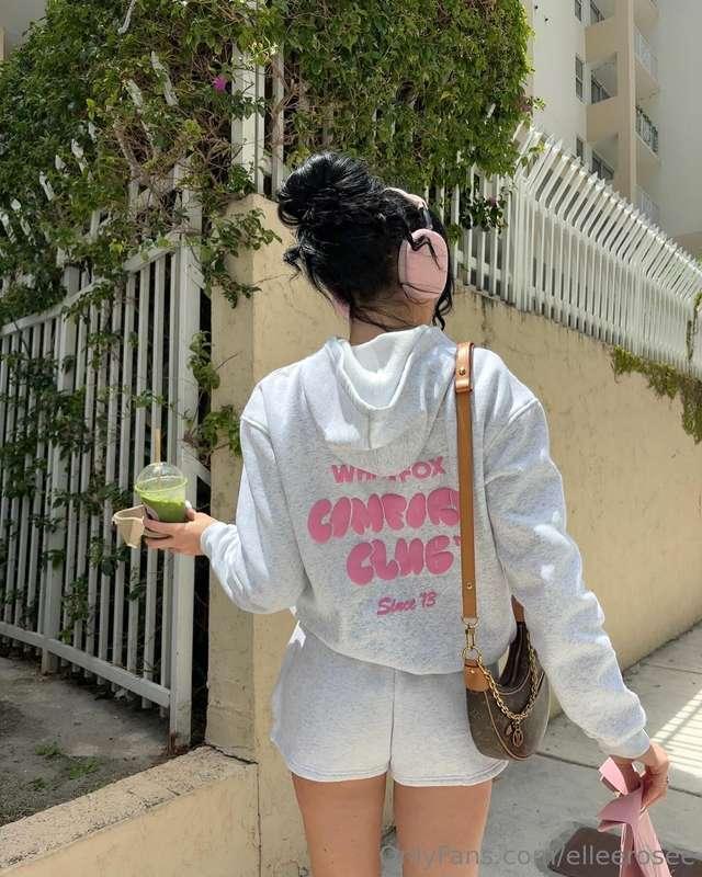 Omw to bring you your breakfast 💓😋